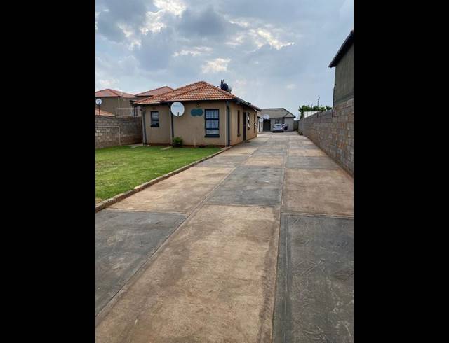 0 BEDROOM PROPERTY TO RENT IN PROTEA GLEN